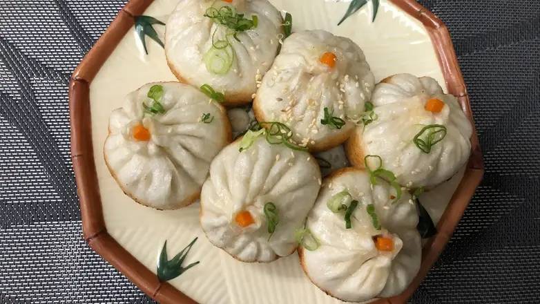 619. Pan-Fried Bun Filled with Pork and Shrimp 蝦肉生煎包